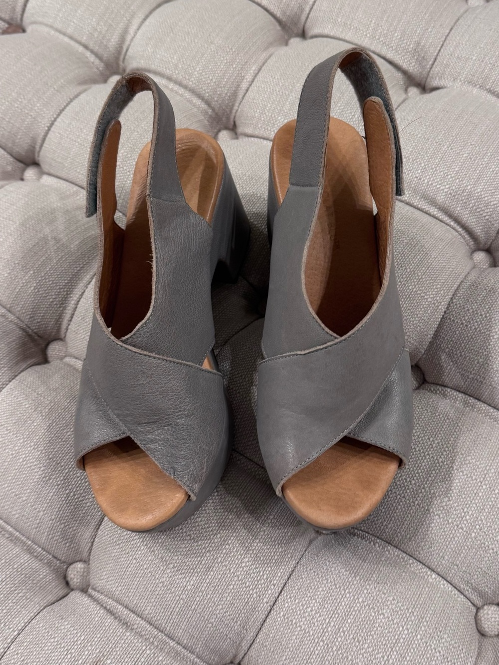 Chocolat Blu sandals